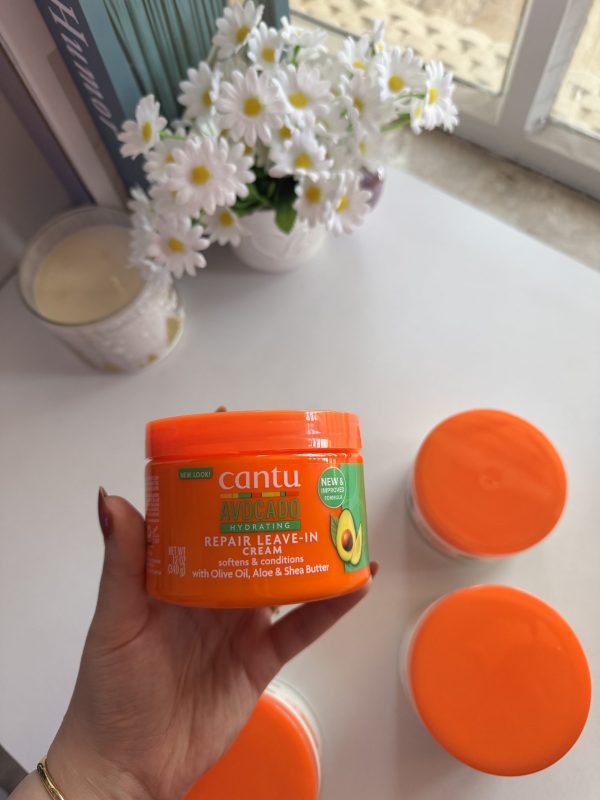 كريم ليف ان بالافوكادو من كانتو للشعر الجاف والتالف والكيرلي